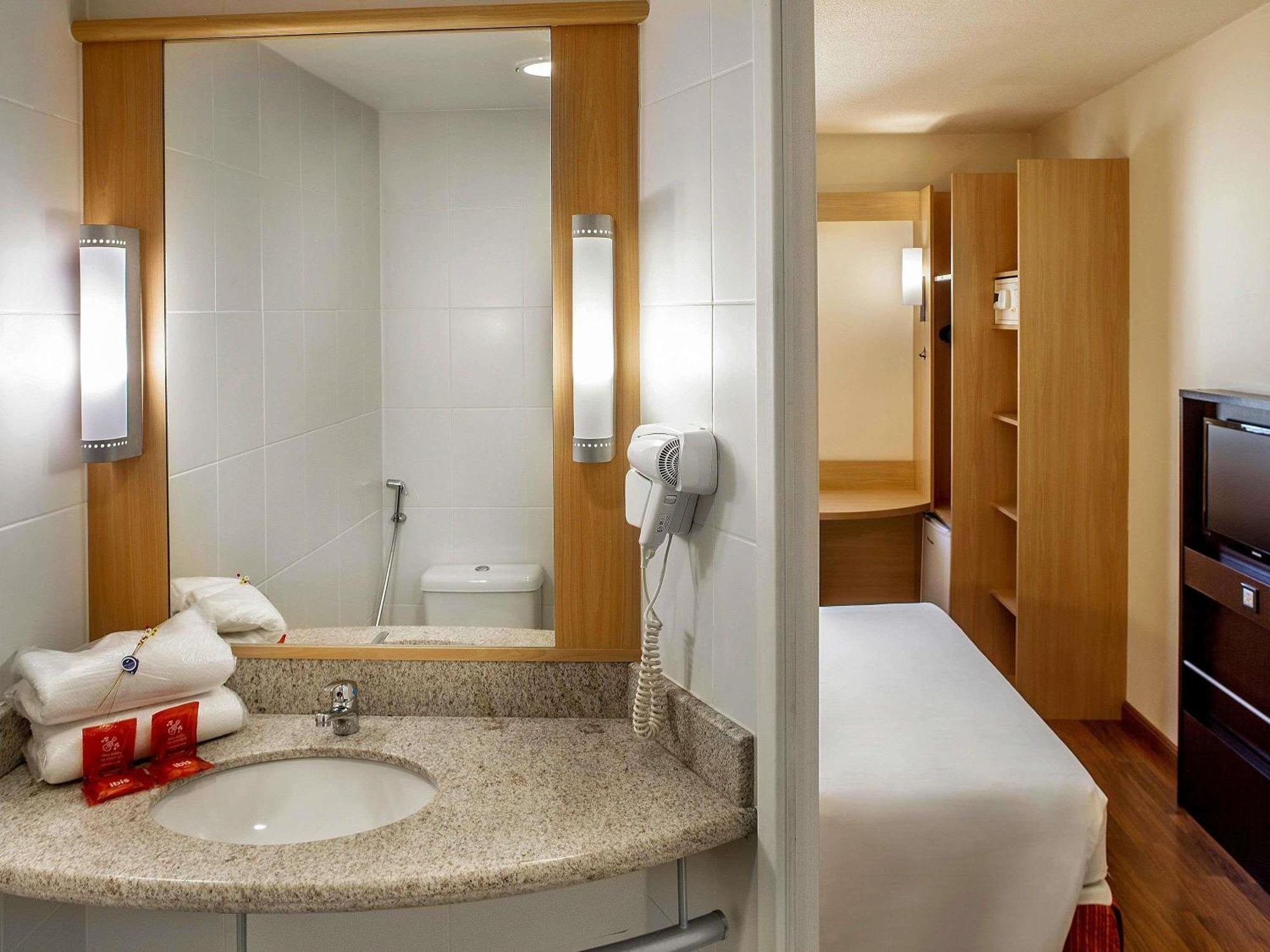 Double Room Extra Child Bed